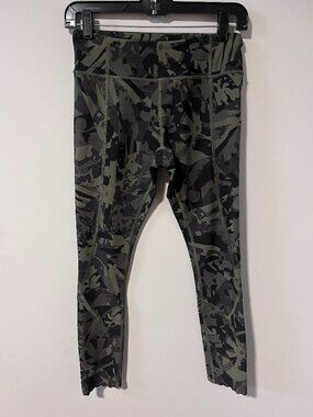 Lululemon Wunder Under Camo Leggings Size 6